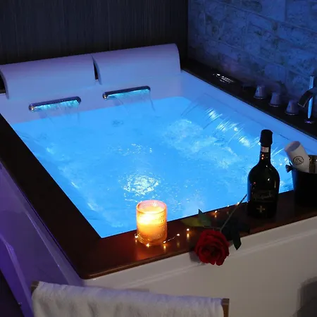 Bed & Breakfast Residenza Noe In Antica - & *